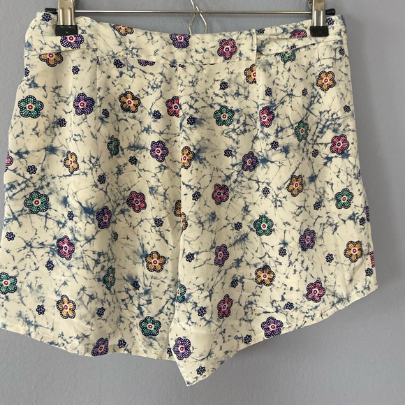 Nieves Lavi Floral Print High Waisted Silk Shorts Size 4 - Picture 6 of 7